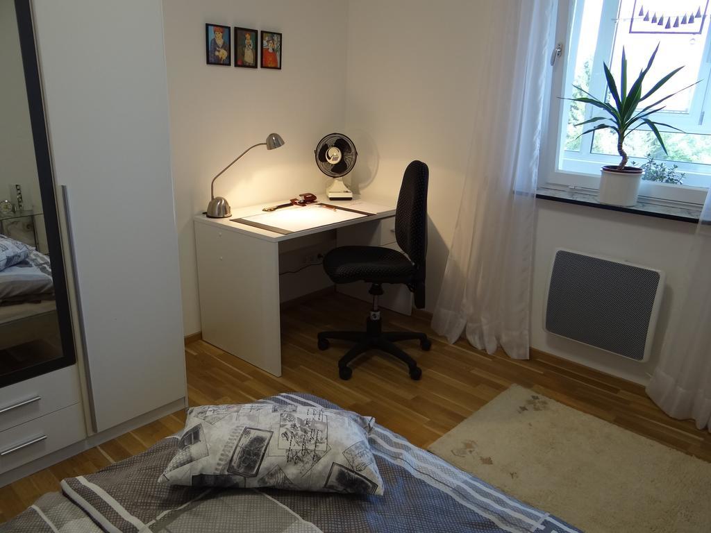 Ferienwohnung Grosswald Saarbrücken Pokoj fotografie